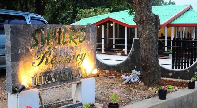 Sihilro Regency Hotel Udawalawe Exterior photo